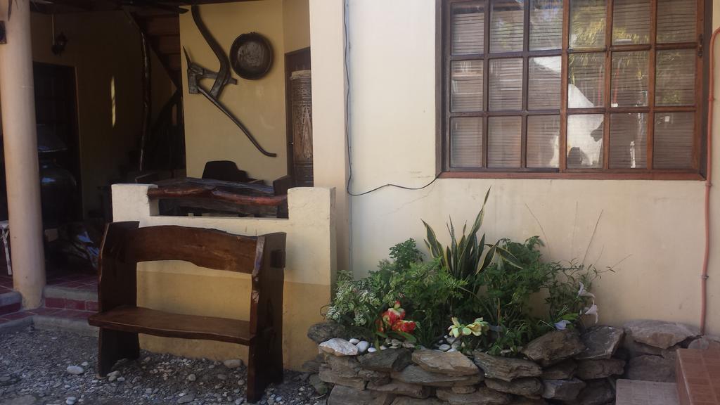 Casa Aviara Resort & Hotel Puerto Galera Dış mekan fotoğraf