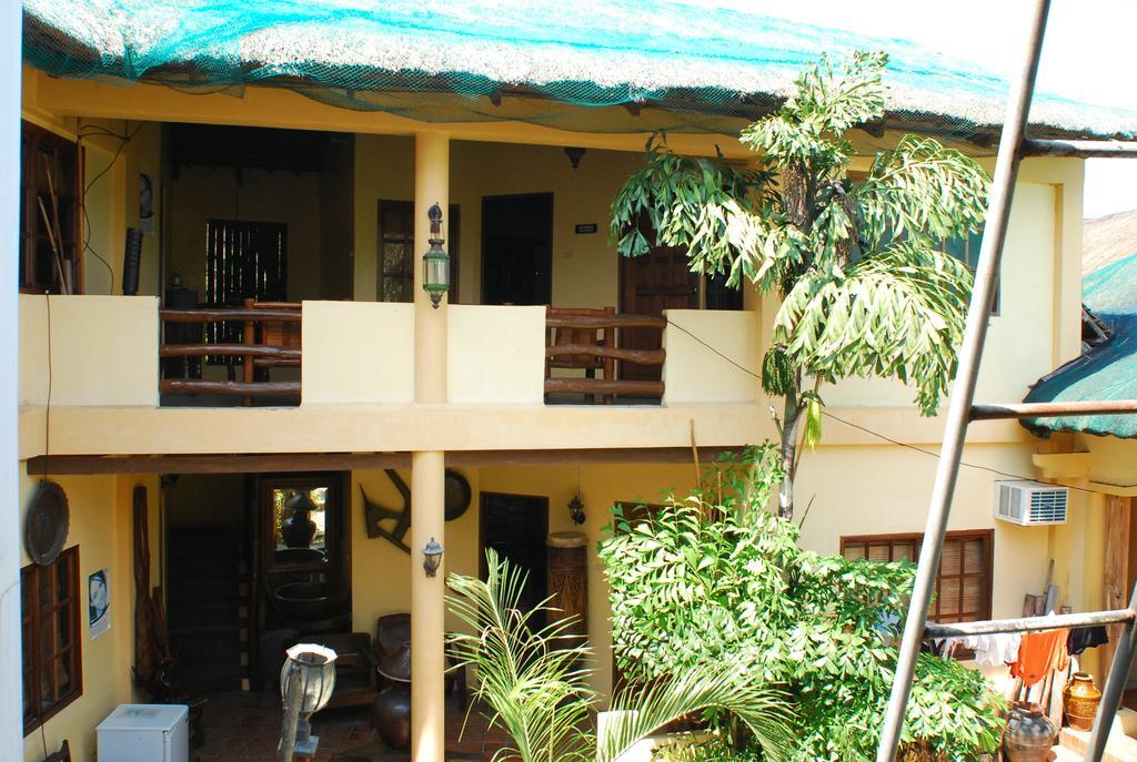 Casa Aviara Resort & Hotel Puerto Galera Dış mekan fotoğraf