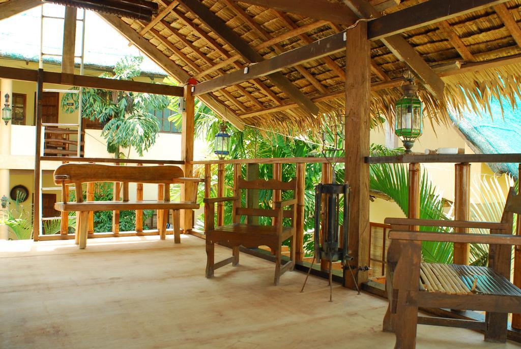 Casa Aviara Resort & Hotel Puerto Galera Dış mekan fotoğraf