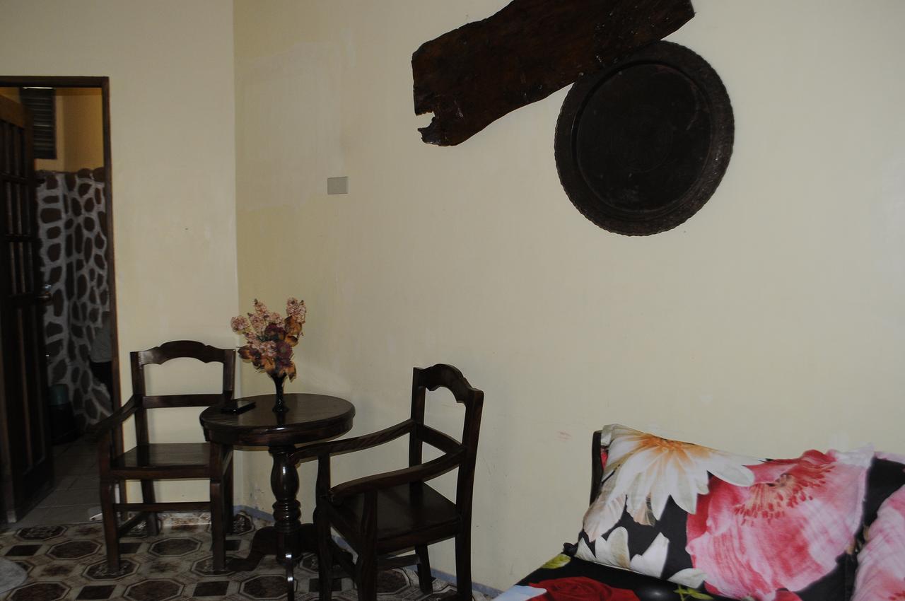 Casa Aviara Resort & Hotel Puerto Galera Dış mekan fotoğraf