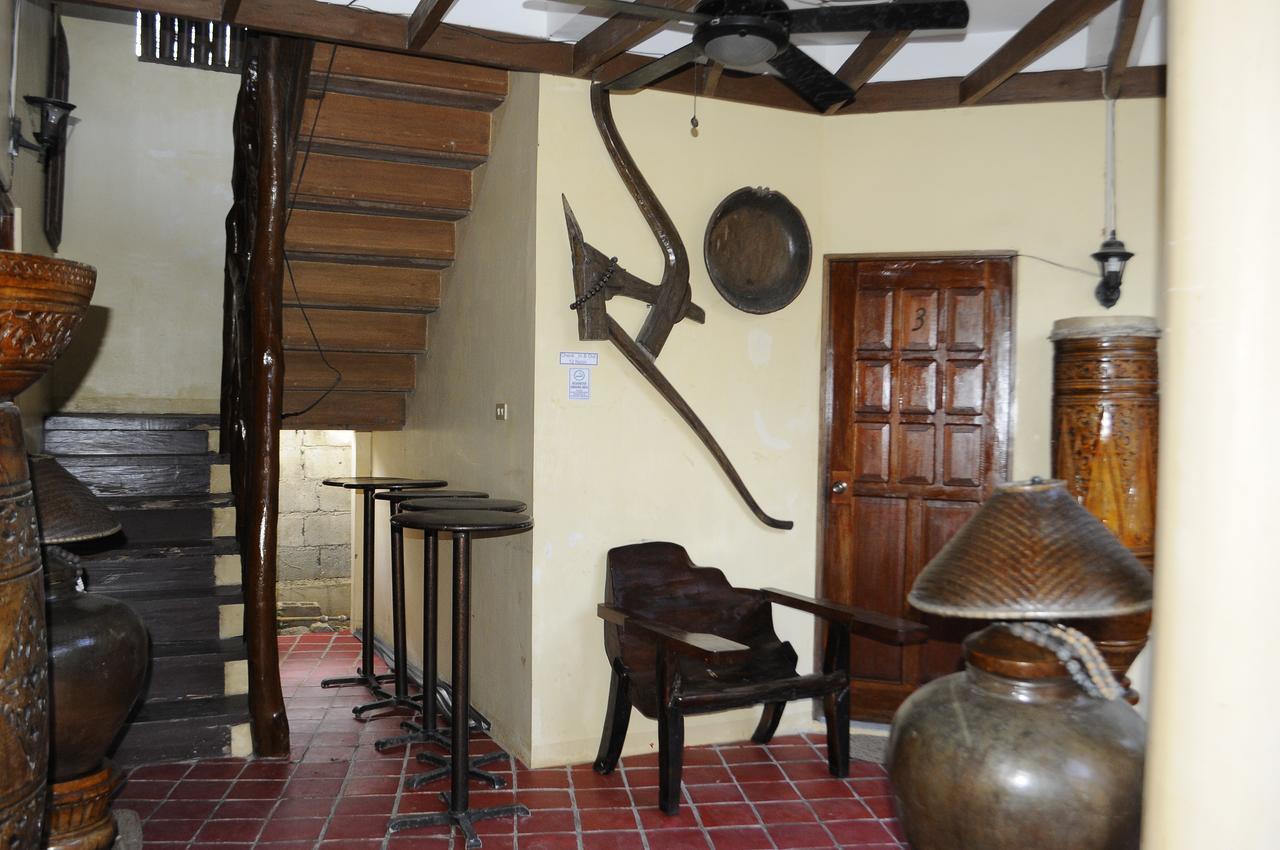 Casa Aviara Resort & Hotel Puerto Galera Dış mekan fotoğraf