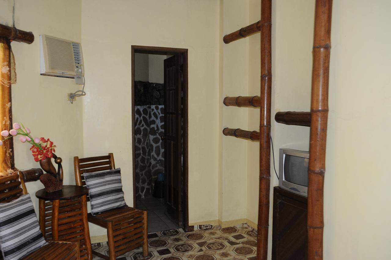 Casa Aviara Resort & Hotel Puerto Galera Dış mekan fotoğraf